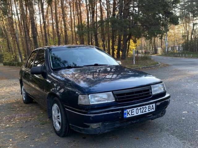 Синій Опель Вектра, об'ємом двигуна 1.6 л та пробігом 250 тис. км за 1700 $, фото 3 на Automoto.ua