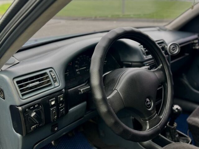 Синій Опель Вектра, об'ємом двигуна 2 л та пробігом 434 тис. км за 1700 $, фото 10 на Automoto.ua