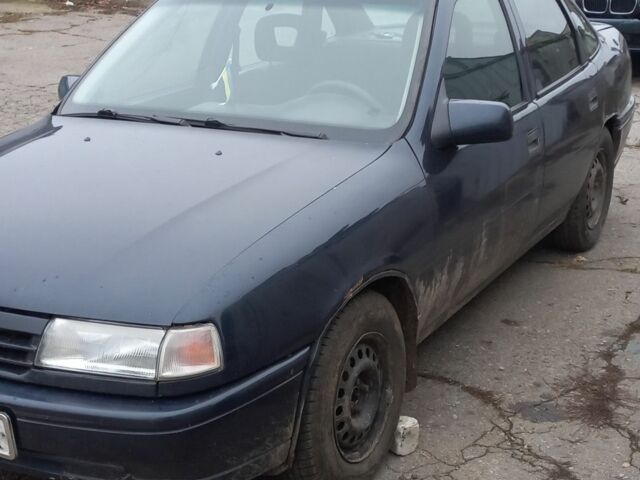 Синій Опель Вектра, об'ємом двигуна 0 л та пробігом 215 тис. км за 1000 $, фото 2 на Automoto.ua