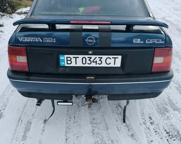Синий Опель Вектра, объемом двигателя 2 л и пробегом 1 тыс. км за 1100 $, фото 3 на Automoto.ua