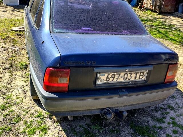 Синій Опель Вектра, об'ємом двигуна 17 л та пробігом 0 тис. км за 900 $, фото 1 на Automoto.ua