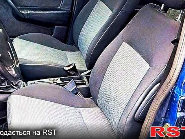 Синий Опель Вектра, объемом двигателя 1.6 л и пробегом 345 тыс. км за 1500 $, фото 6 на Automoto.ua