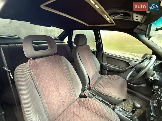 Синий Опель Вектра, объемом двигателя 1.6 л и пробегом 400 тыс. км за 1600 $, фото 7 на Automoto.ua