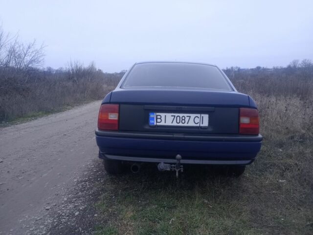 Синий Опель Вектра, объемом двигателя 1.6 л и пробегом 300 тыс. км за 1600 $, фото 7 на Automoto.ua