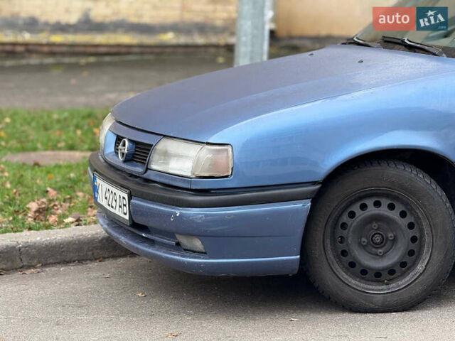 Синий Опель Вектра, объемом двигателя 1.6 л и пробегом 400 тыс. км за 1600 $, фото 2 на Automoto.ua