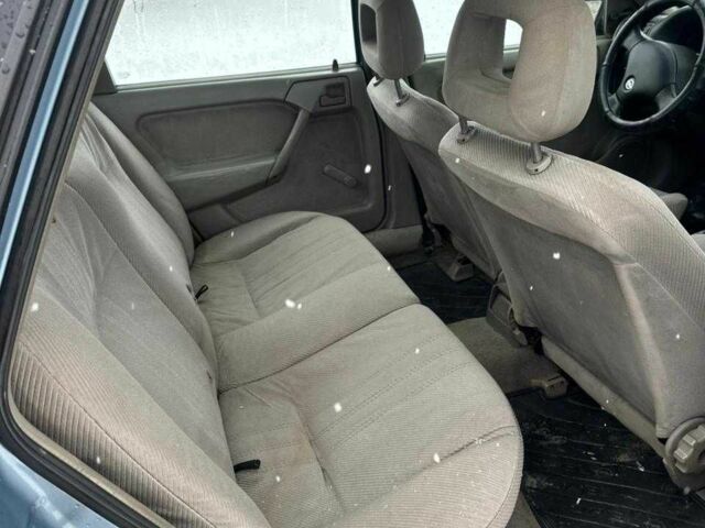 Синий Опель Вектра, объемом двигателя 1.7 л и пробегом 280 тыс. км за 1300 $, фото 5 на Automoto.ua