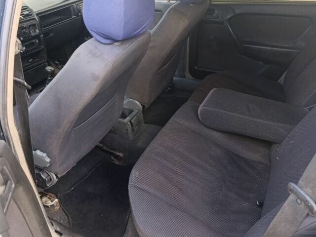 Синий Опель Вектра, объемом двигателя 0 л и пробегом 307 тыс. км за 1350 $, фото 4 на Automoto.ua