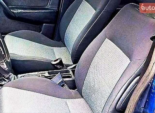 Синий Опель Вектра, объемом двигателя 1.6 л и пробегом 345 тыс. км за 1500 $, фото 5 на Automoto.ua