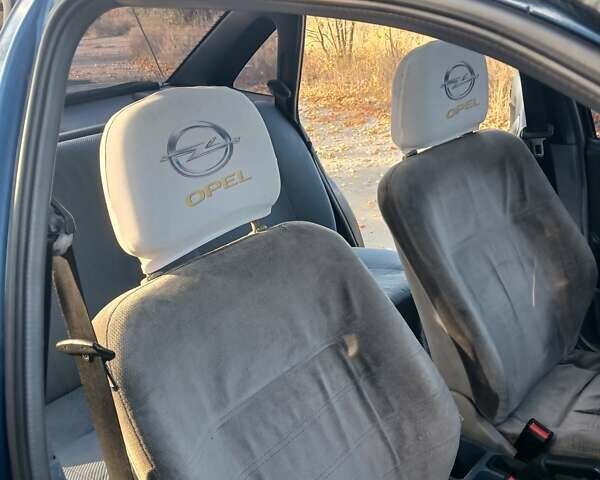 Синій Опель Вектра, об'ємом двигуна 1.6 л та пробігом 338 тис. км за 1700 $, фото 14 на Automoto.ua