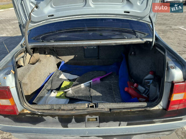 Синий Опель Вектра, объемом двигателя 1.6 л и пробегом 400 тыс. км за 750 $, фото 11 на Automoto.ua