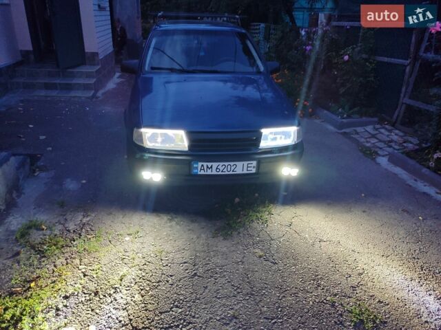 Синій Опель Вектра, об'ємом двигуна 1.8 л та пробігом 376 тис. км за 1200 $, фото 11 на Automoto.ua