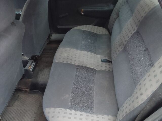 Синий Опель Вектра, объемом двигателя 1.6 л и пробегом 999 тыс. км за 300 $, фото 6 на Automoto.ua