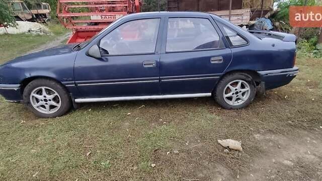 Опель Вектра 1991 в Шишаках на Automoto.ua Синий Опель Вектра, объемом двигателя 1.8 л и пробегом 362 тыс. км за 1500 $, фото 6 на Automoto.ua