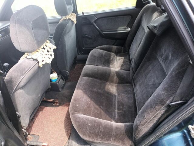 Синій Опель Вектра, об'ємом двигуна 2 л та пробігом 200 тис. км за 2000 $, фото 3 на Automoto.ua