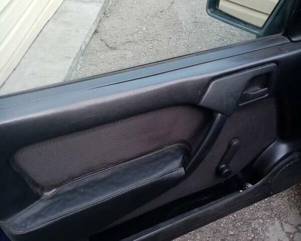 Синий Опель Вектра, объемом двигателя 1.6 л и пробегом 270 тыс. км за 1100 $, фото 16 на Automoto.ua