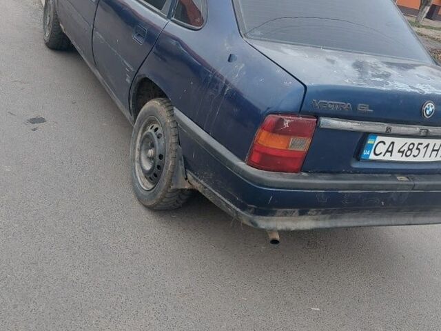 Синий Опель Вектра, объемом двигателя 1.6 л и пробегом 289 тыс. км за 850 $, фото 4 на Automoto.ua