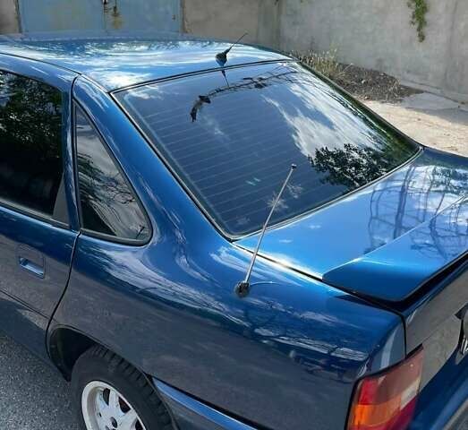 Опель Вектра 1992 в Николаеве на Automoto.ua Синий Опель Вектра, объемом двигателя 1.6 л и пробегом 265 тыс. км за 1650 $, фото 10 на Automoto.ua