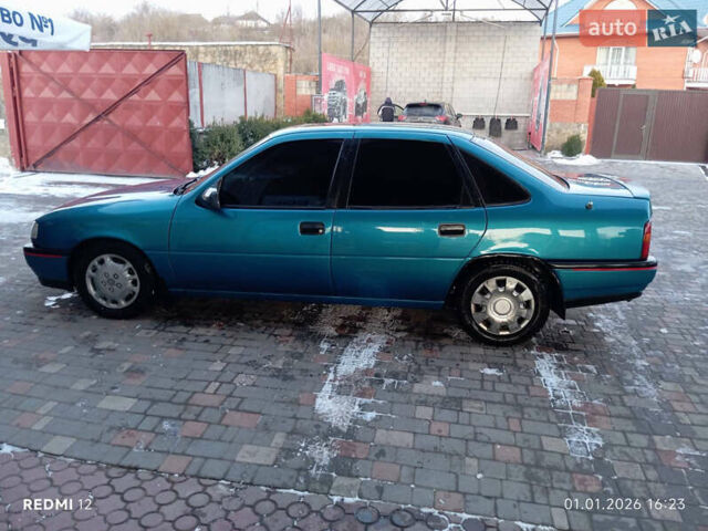 Синий Опель Вектра, объемом двигателя 2 л и пробегом 300 тыс. км за 2350 $, фото 2 на Automoto.ua