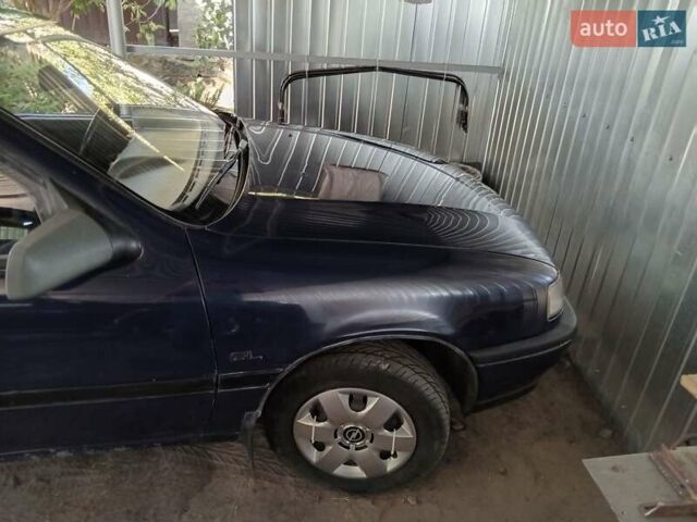 Синій Опель Вектра, об'ємом двигуна 1.8 л та пробігом 274 тис. км за 1700 $, фото 3 на Automoto.ua