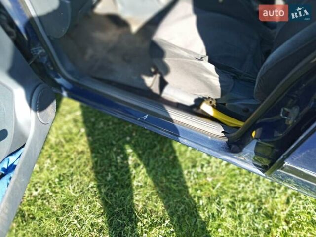Синій Опель Вектра, об'ємом двигуна 1.8 л та пробігом 274 тис. км за 1700 $, фото 20 на Automoto.ua