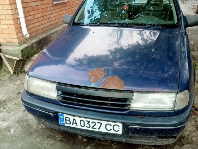Синий Опель Вектра, объемом двигателя 2 л и пробегом 500 тыс. км за 700 $, фото 4 на Automoto.ua