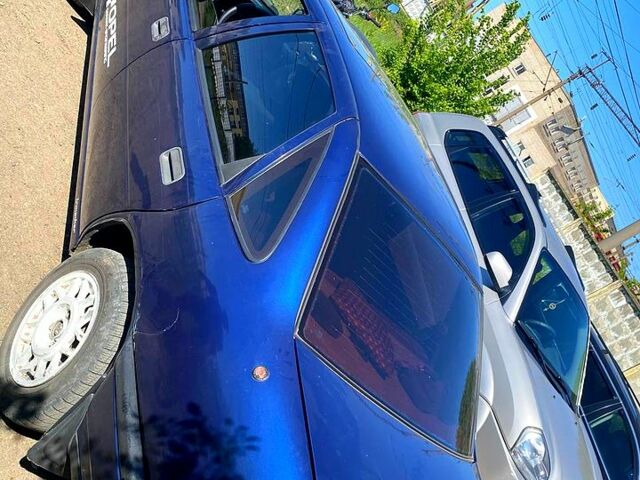Синий Опель Вектра, объемом двигателя 1.8 л и пробегом 111 тыс. км за 1700 $, фото 5 на Automoto.ua
