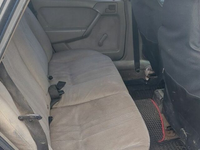 Синий Опель Вектра, объемом двигателя 1.6 л и пробегом 289 тыс. км за 850 $, фото 5 на Automoto.ua