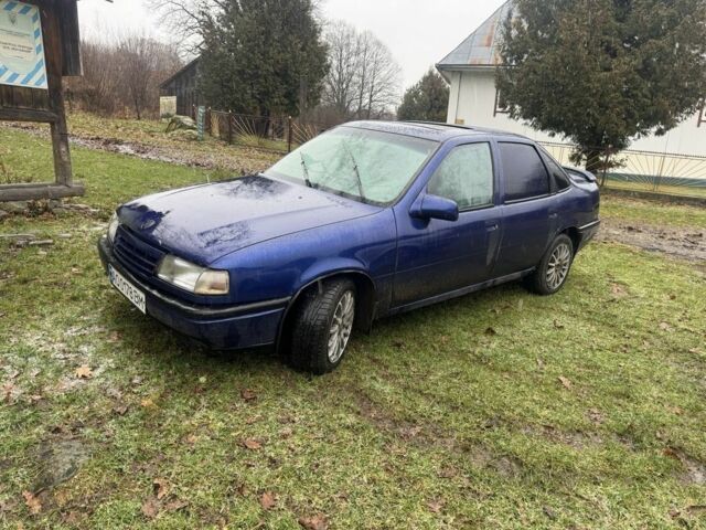 Синий Опель Вектра, объемом двигателя 2 л и пробегом 300 тыс. км за 1074 $, фото 3 на Automoto.ua