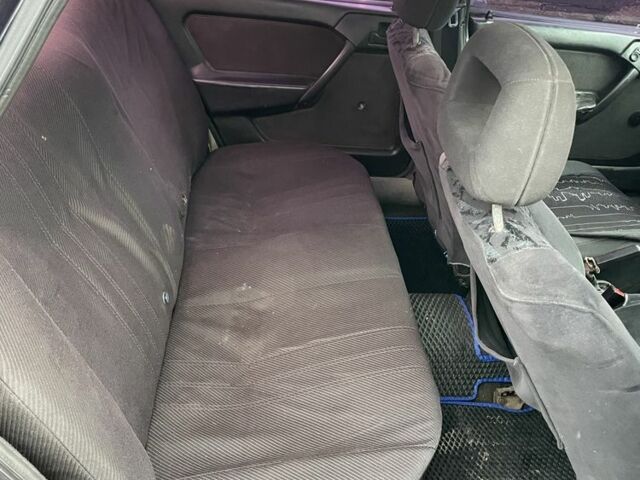 Синій Опель Вектра, об'ємом двигуна 1.8 л та пробігом 300 тис. км за 1200 $, фото 6 на Automoto.ua