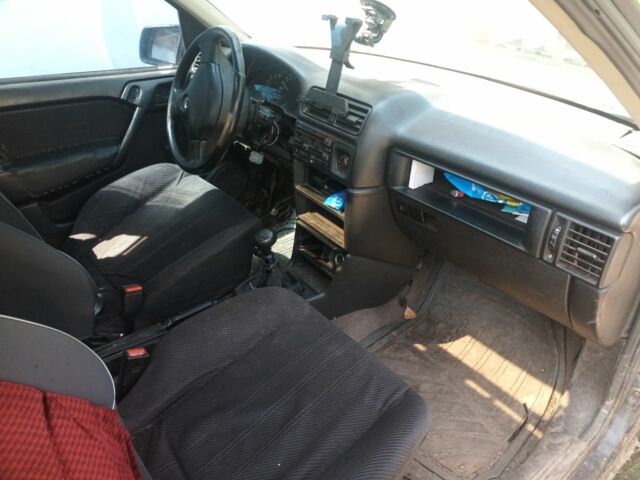 Синій Опель Вектра, об'ємом двигуна 2 л та пробігом 395 тис. км за 500 $, фото 3 на Automoto.ua