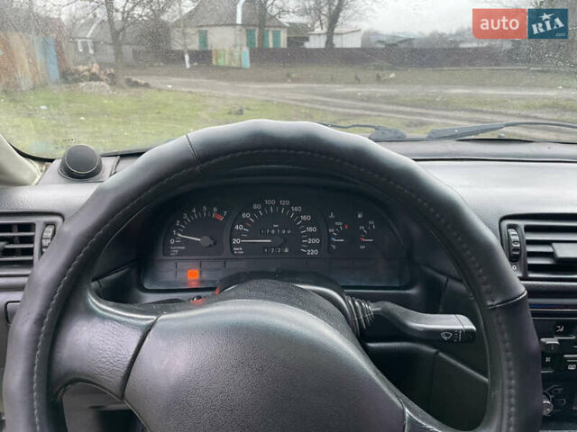 Синій Опель Вектра, об'ємом двигуна 1.8 л та пробігом 300 тис. км за 1200 $, фото 9 на Automoto.ua