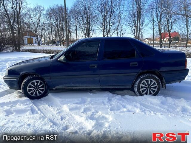 Синий Опель Вектра, объемом двигателя 1.7 л и пробегом 212 тыс. км за 3000 $, фото 3 на Automoto.ua