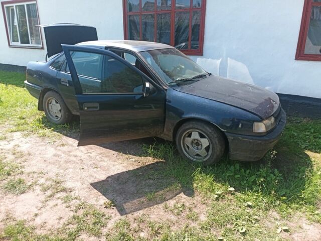 Синій Опель Вектра, об'ємом двигуна 2 л та пробігом 395 тис. км за 500 $, фото 4 на Automoto.ua