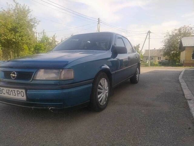 Синий Опель Вектра, объемом двигателя 0 л и пробегом 300 тыс. км за 1800 $, фото 10 на Automoto.ua