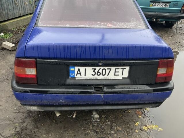 Синий Опель Вектра, объемом двигателя 0 л и пробегом 77 тыс. км за 359 $, фото 2 на Automoto.ua