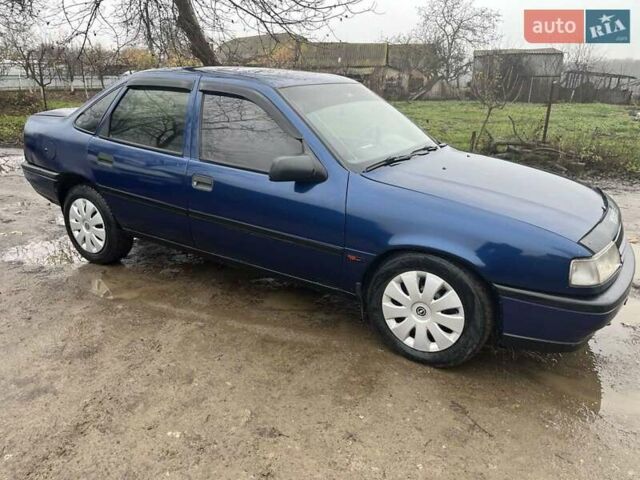 Синій Опель Вектра, об'ємом двигуна 1.8 л та пробігом 355 тис. км за 1150 $, фото 3 на Automoto.ua