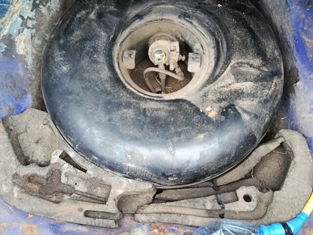 Синий Опель Вектра, объемом двигателя 2 л и пробегом 429 тыс. км за 700 $, фото 10 на Automoto.ua