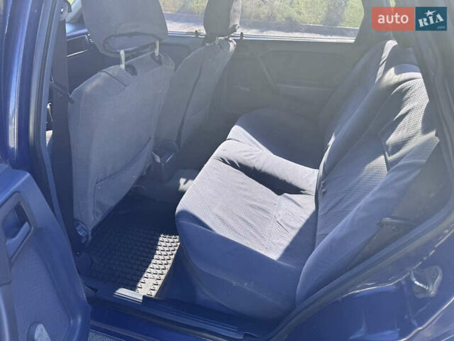 Синий Опель Вектра, объемом двигателя 2 л и пробегом 340 тыс. км за 1700 $, фото 8 на Automoto.ua