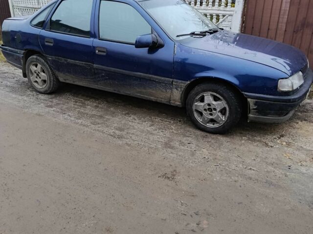 Синий Опель Вектра, объемом двигателя 2 л и пробегом 429 тыс. км за 700 $, фото 1 на Automoto.ua