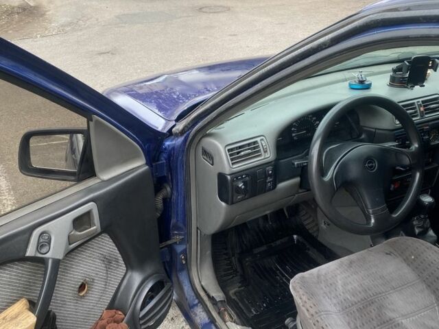 Синій Опель Вектра, об'ємом двигуна 2 л та пробігом 3 тис. км за 1350 $, фото 20 на Automoto.ua