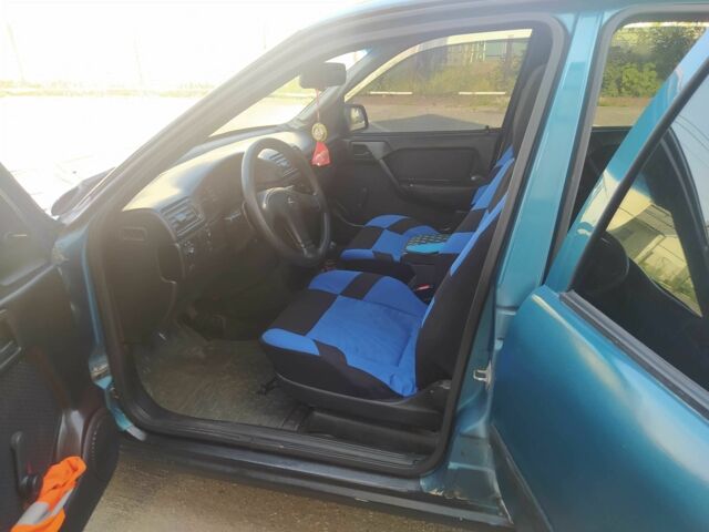 Синий Опель Вектра, объемом двигателя 0 л и пробегом 300 тыс. км за 1800 $, фото 2 на Automoto.ua