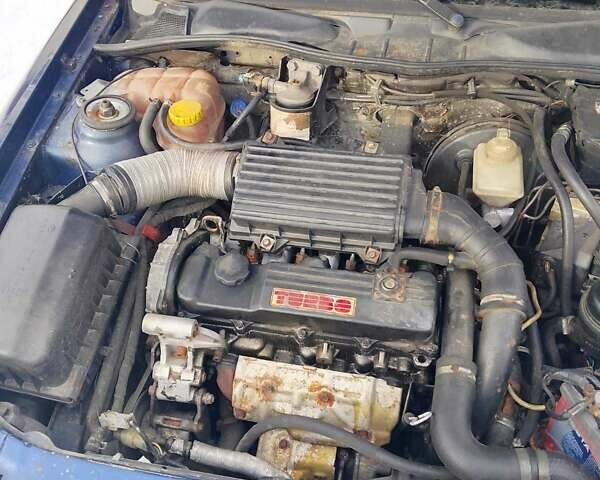 Синий Опель Вектра, объемом двигателя 1.7 л и пробегом 300 тыс. км за 1499 $, фото 4 на Automoto.ua