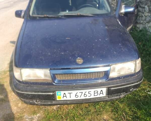 Синий Опель Вектра, объемом двигателя 1.8 л и пробегом 205 тыс. км за 650 $, фото 8 на Automoto.ua