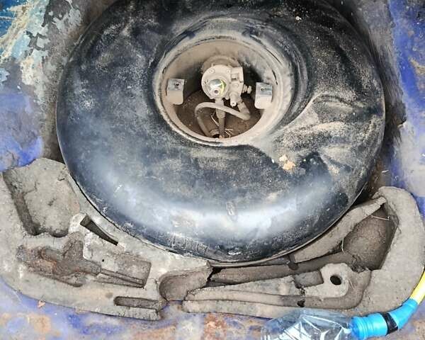 Синій Опель Вектра, об'ємом двигуна 2 л та пробігом 429 тис. км за 700 $, фото 9 на Automoto.ua