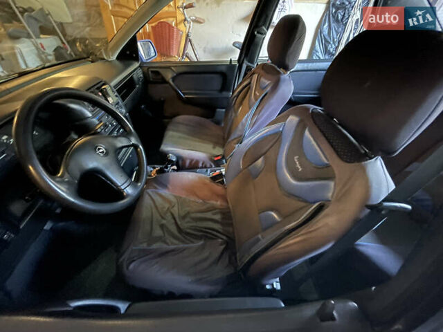 Синій Опель Вектра, об'ємом двигуна 1.8 л та пробігом 217 тис. км за 3000 $, фото 7 на Automoto.ua