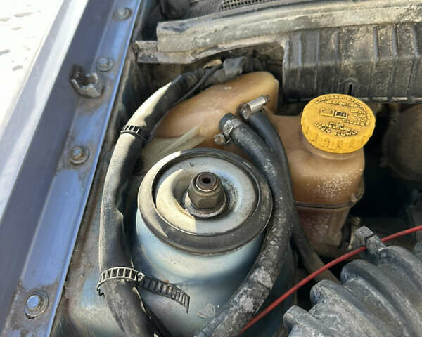 Синий Опель Вектра, объемом двигателя 1.8 л и пробегом 330 тыс. км за 1250 $, фото 20 на Automoto.ua