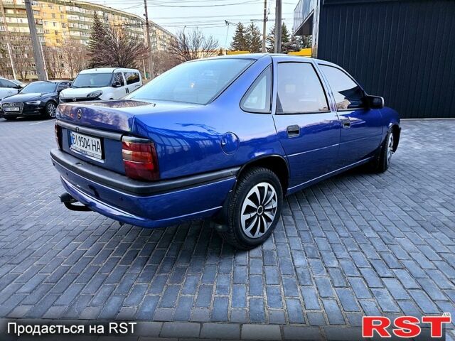 Синій Опель Вектра, об'ємом двигуна 1.6 л та пробігом 350 тис. км за 1600 $, фото 6 на Automoto.ua