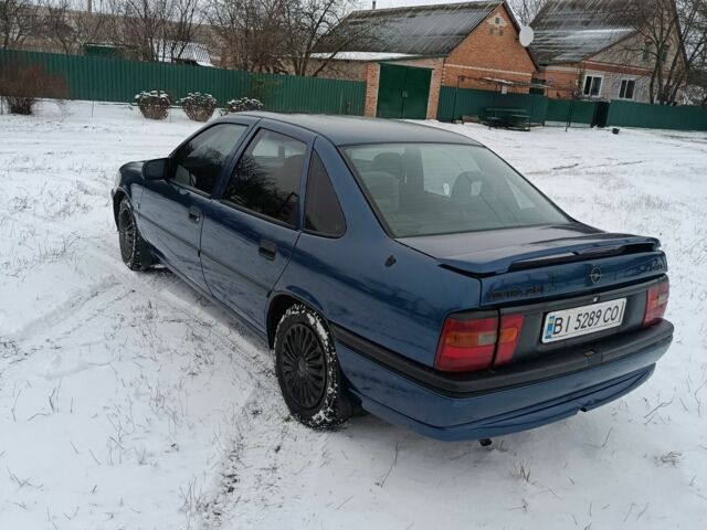 Синій Опель Вектра, об'ємом двигуна 2 л та пробігом 322 тис. км за 2500 $, фото 1 на Automoto.ua