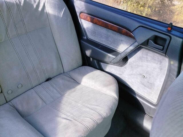 Синий Опель Вектра, объемом двигателя 1.8 л и пробегом 812 тыс. км за 900 $, фото 3 на Automoto.ua