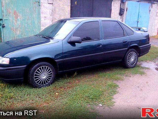 Синій Опель Вектра, об'ємом двигуна 1.8 л та пробігом 150 тис. км за 1350 $, фото 7 на Automoto.ua